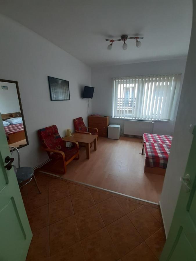 Pokoje Goscinne Mors Łeba Exterior foto